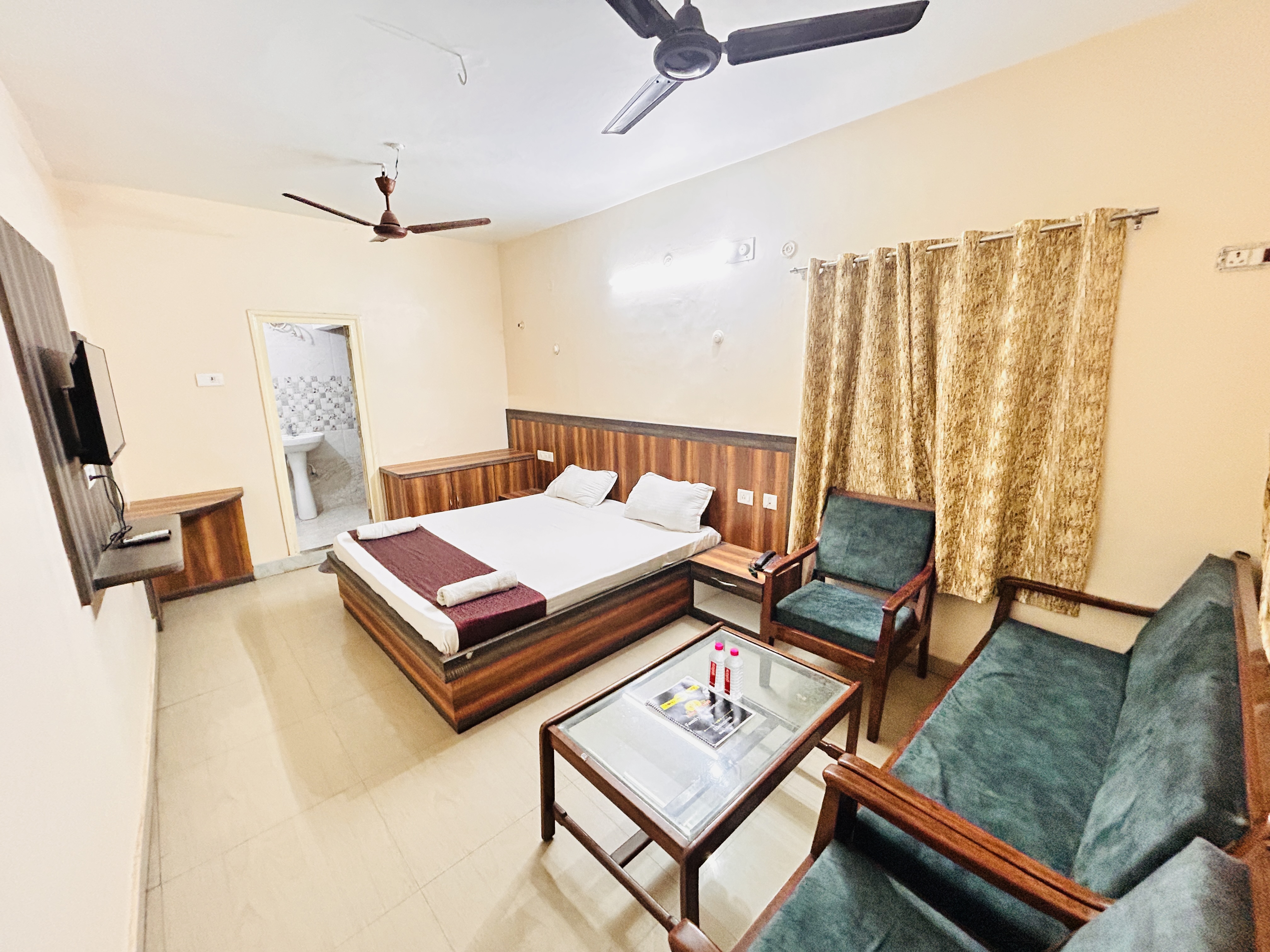 Ronghill About Image