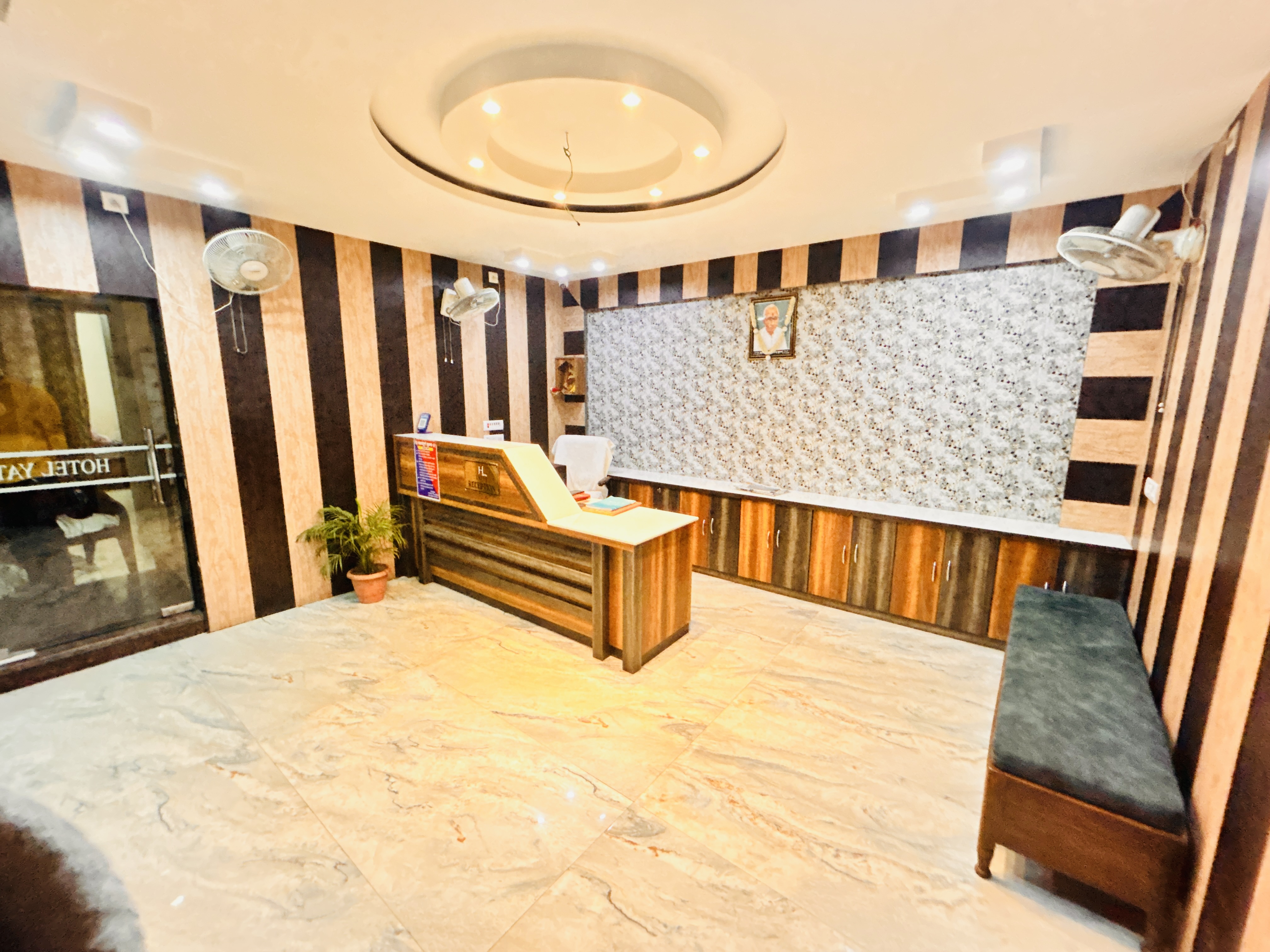 Ronghill About Image